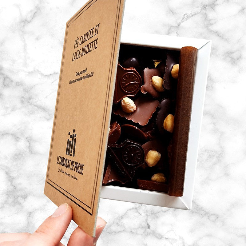 Boîte-livre chocolat noisette BIO - Fée Cabosse et Casse-Noisette