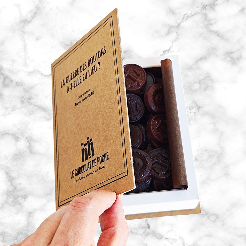 Boîte-livre chocolats BIO - La Guerre des boutons a-t-elle eu lieu ?